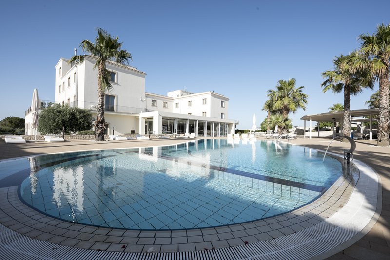 Pietre Nere Resort 68/72