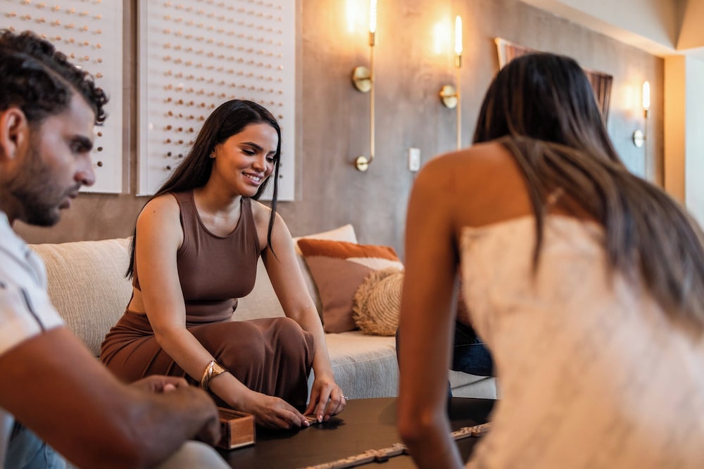 HiBird- Apartment and Suites Hotel 5/50