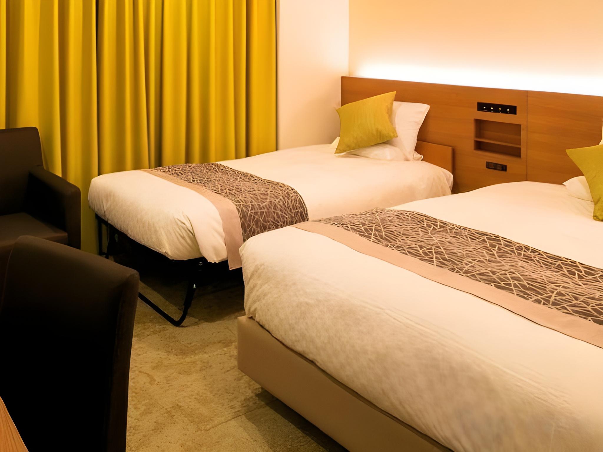 City, Studio, Single, Twin Beds