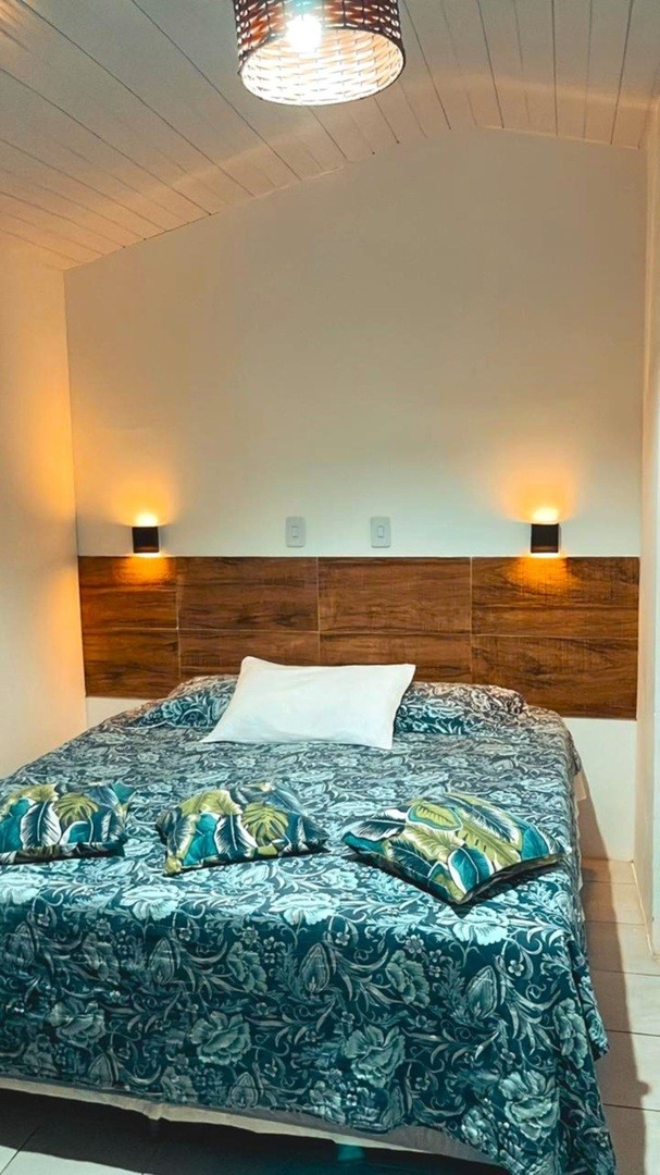 Casas Noronha 7/50