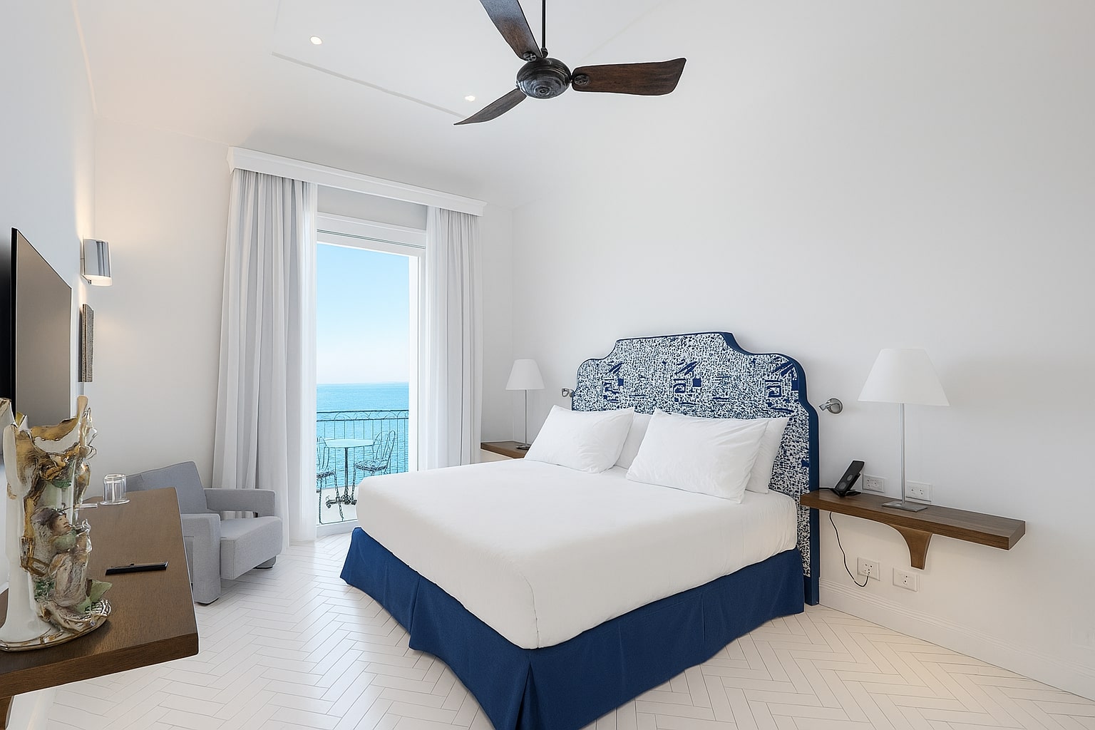 Junior Suite, Sea View, Grand Hotel Europa Palace 4/10