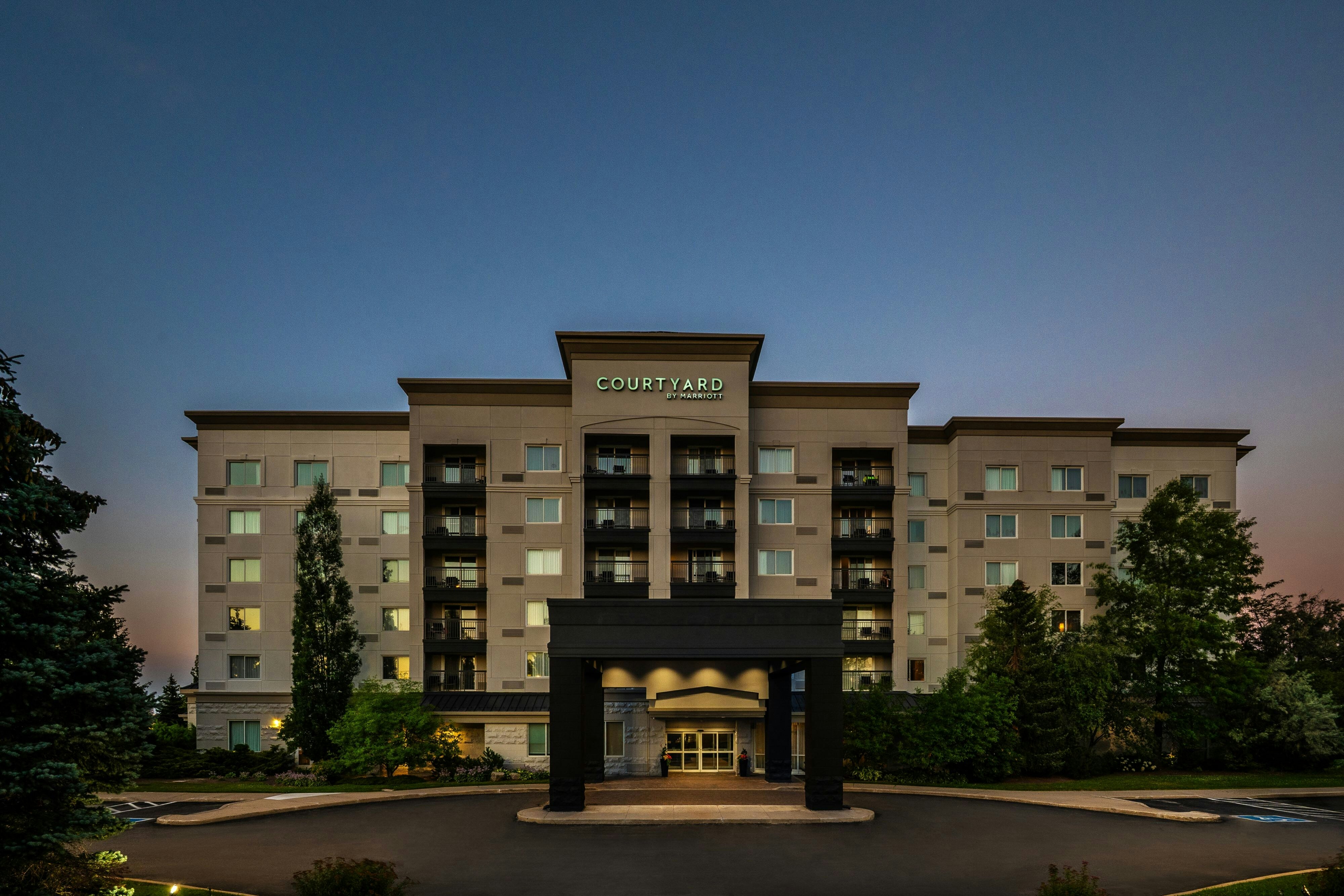 Courtyard By Marriott Toronto Markham