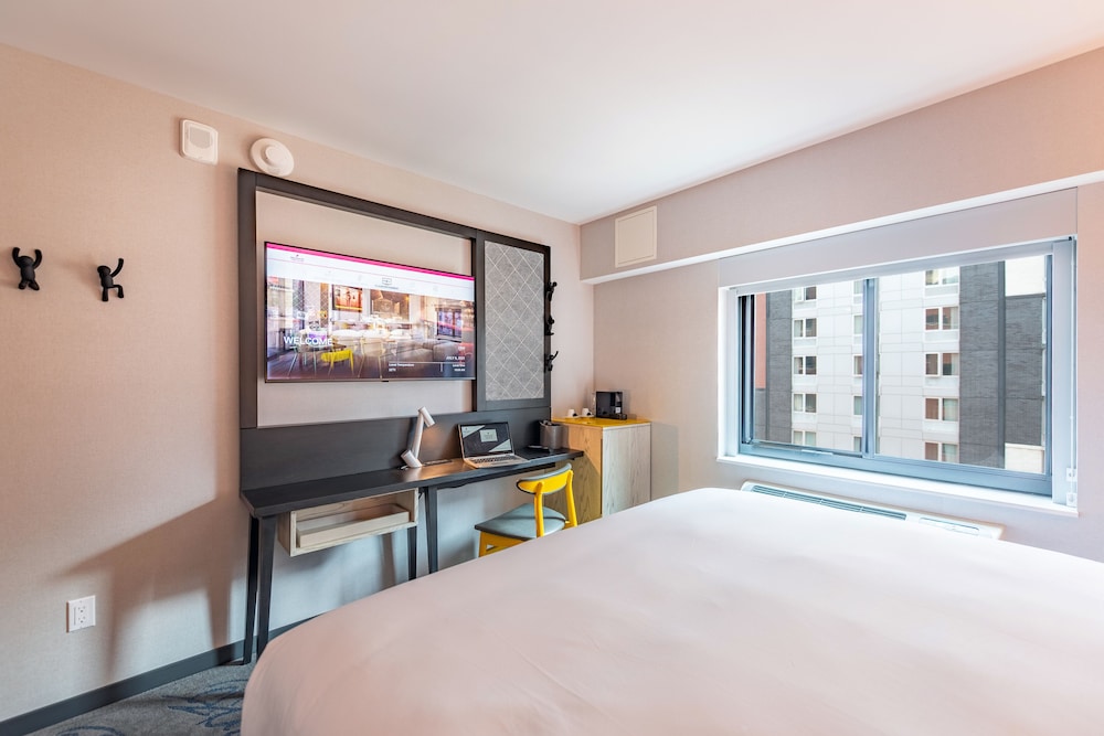 Pestana CR7 Times Square 37/76