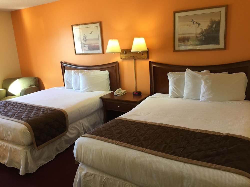 Laketree Inn And Suites Marion 10/34