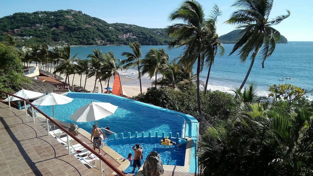 Catalina Beach Resort 23/50