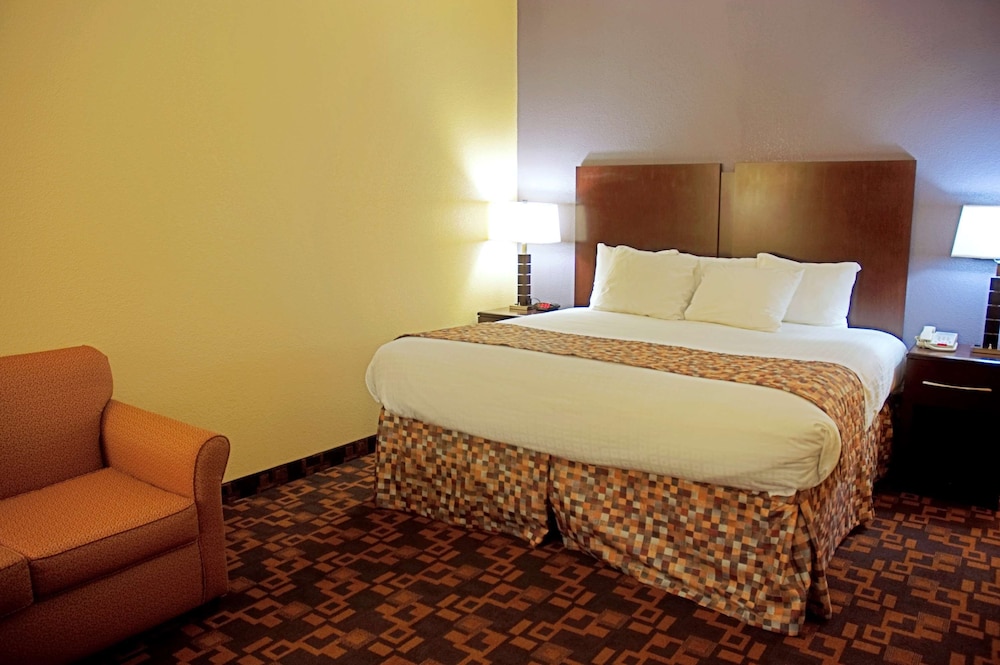 Best Western Bowie Inn and Suites 12/43