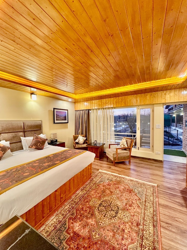 The Orchard Retreat & Spa Srinagar 18/50
