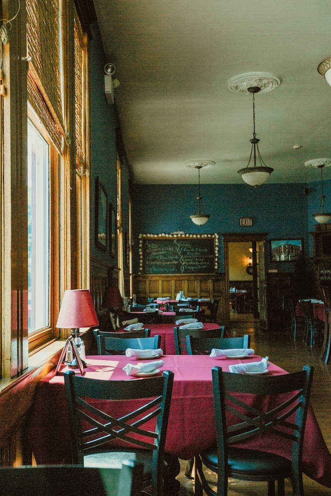 The Hotel Belvidere 26/41