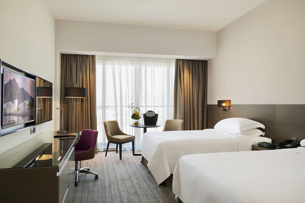 Novotel Muscat Airport 10/75