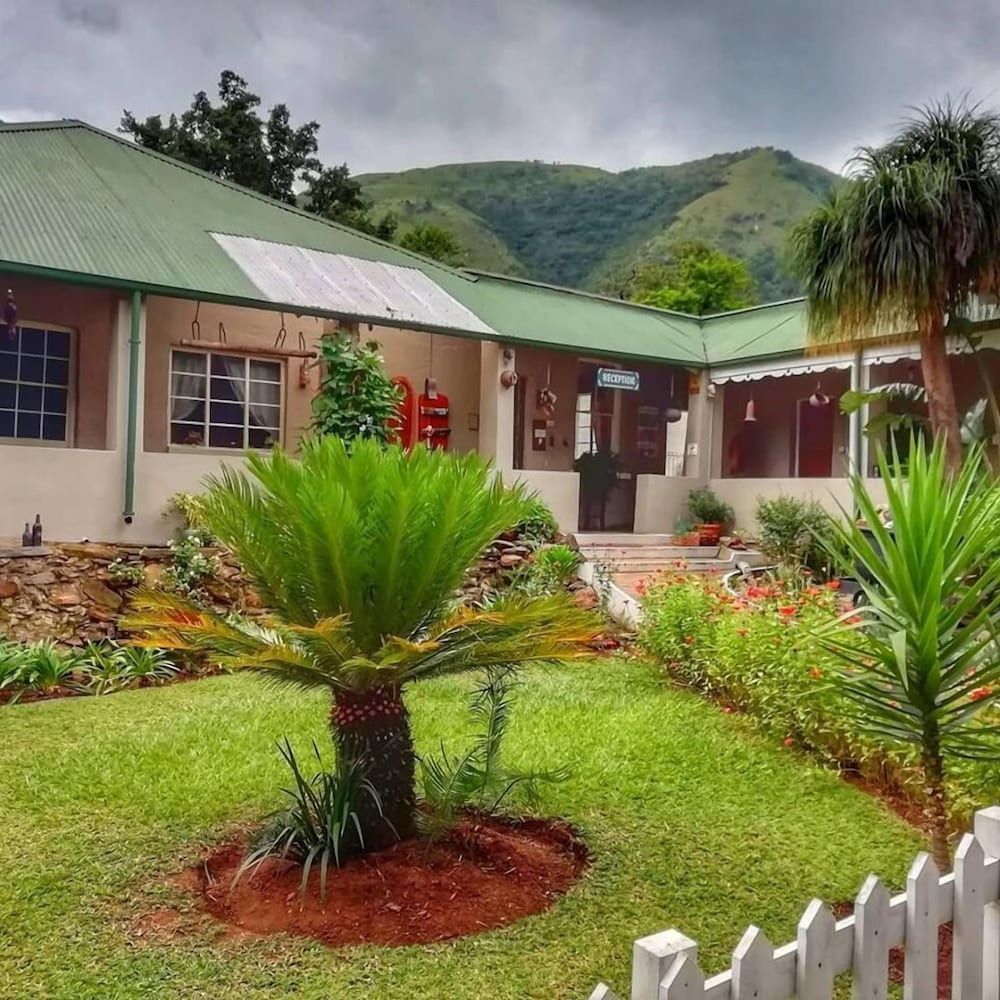 Fountain Baths Guest Cottages 33/42