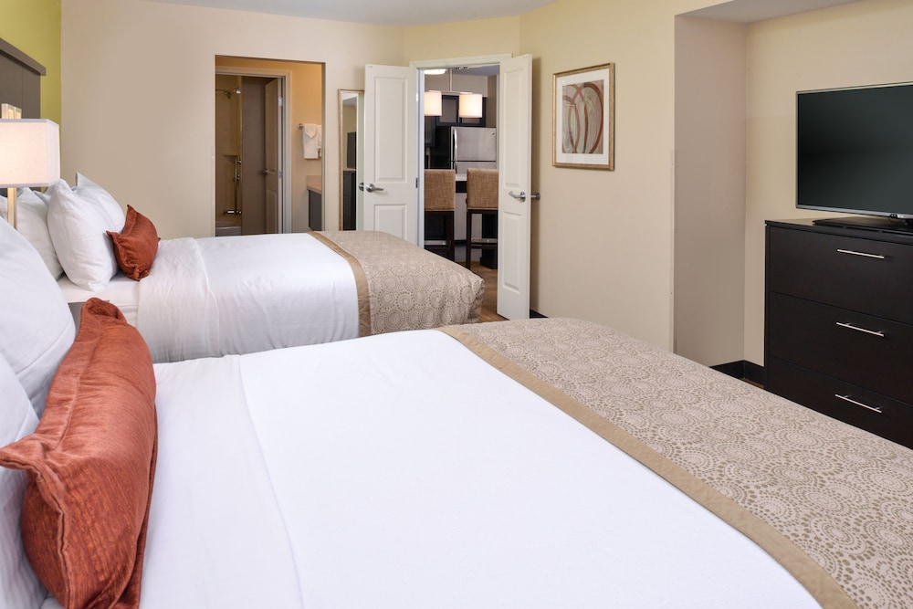 Staybridge Suites Merrillville 9/51