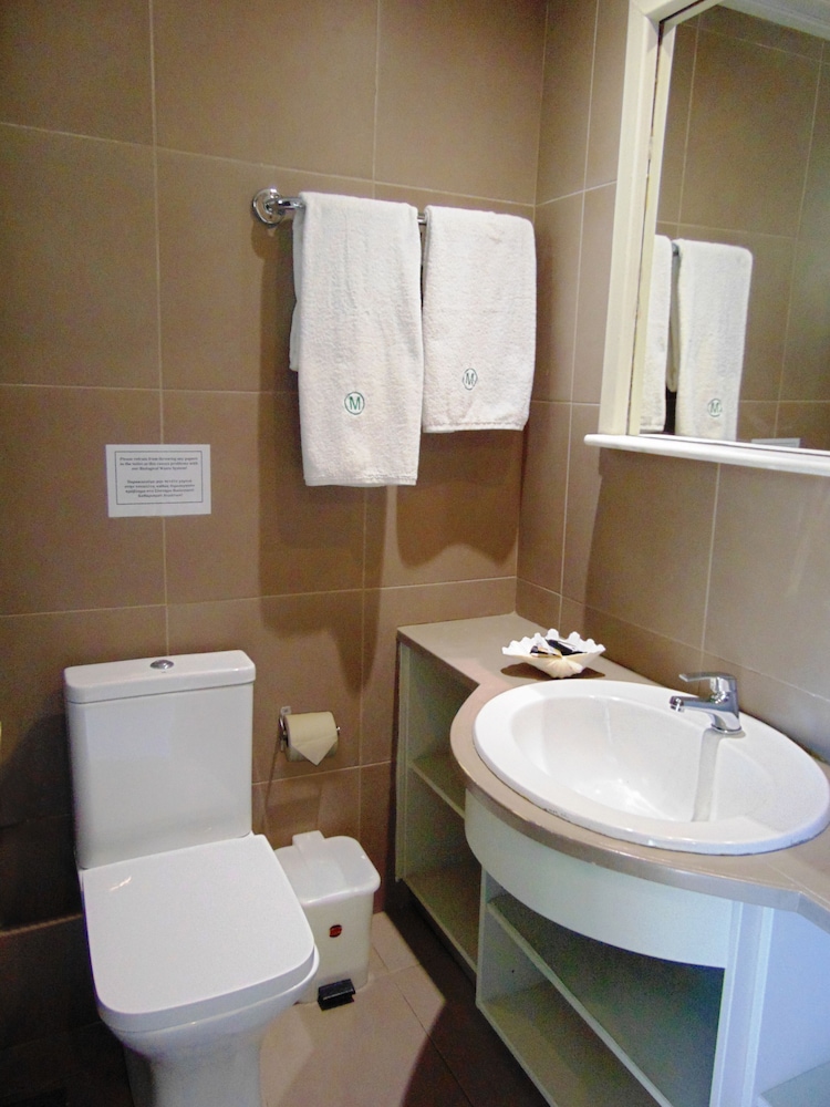 غرفة قياسية بسرير مزدوج وسرير فردي بإطلالة على الحديقة، Matilda Hotel by Anayia All Inclusive Resorts 3/3