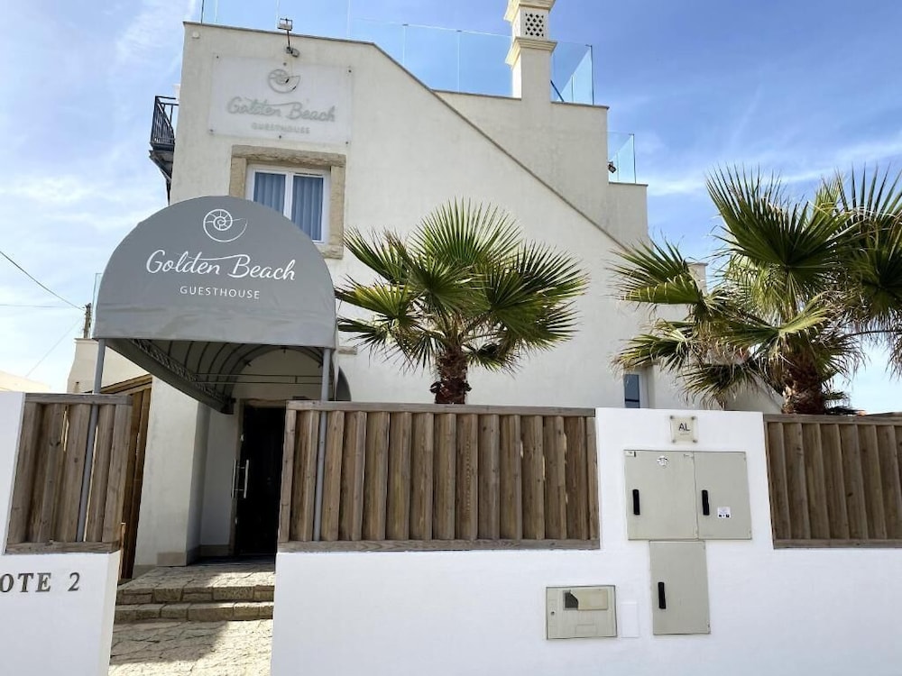 Luxury Beach Guest House 3/51