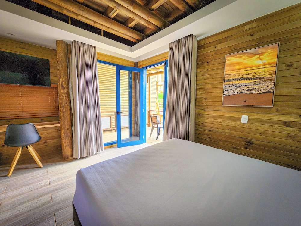 Hotel Explore Cano Dulce 16/35