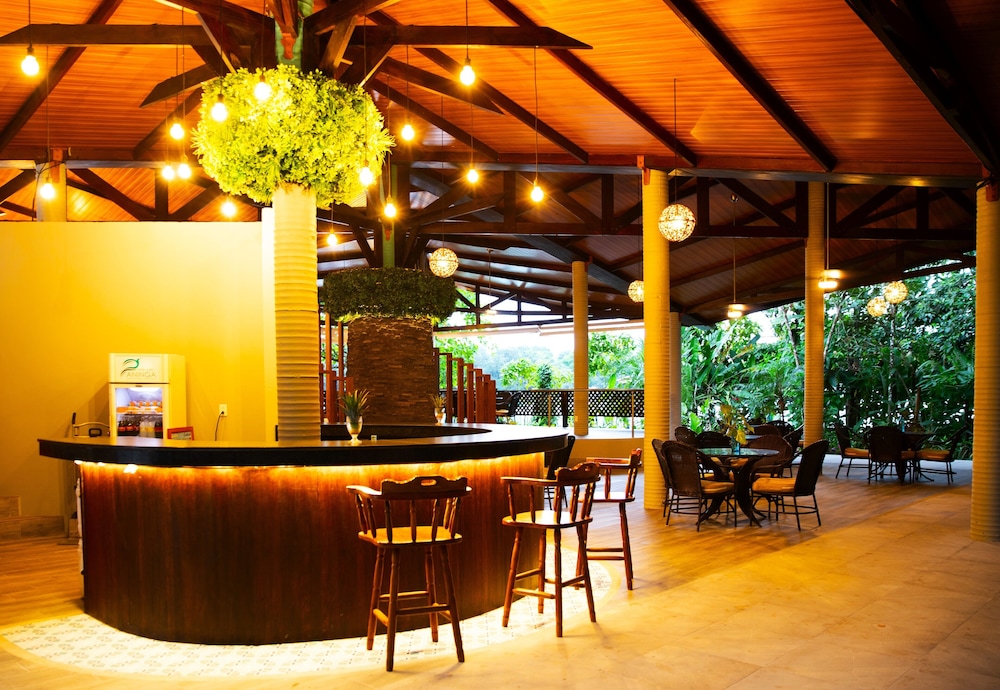 ANINGA LODGE 10/58