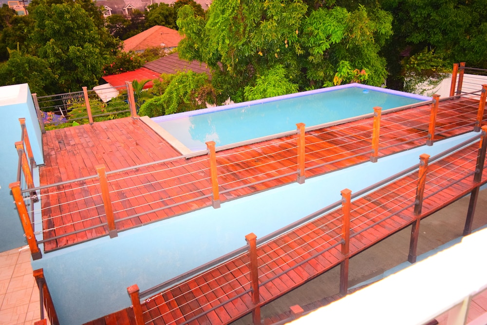 New Kingston Luxury Apt The Bromptons 19/22
