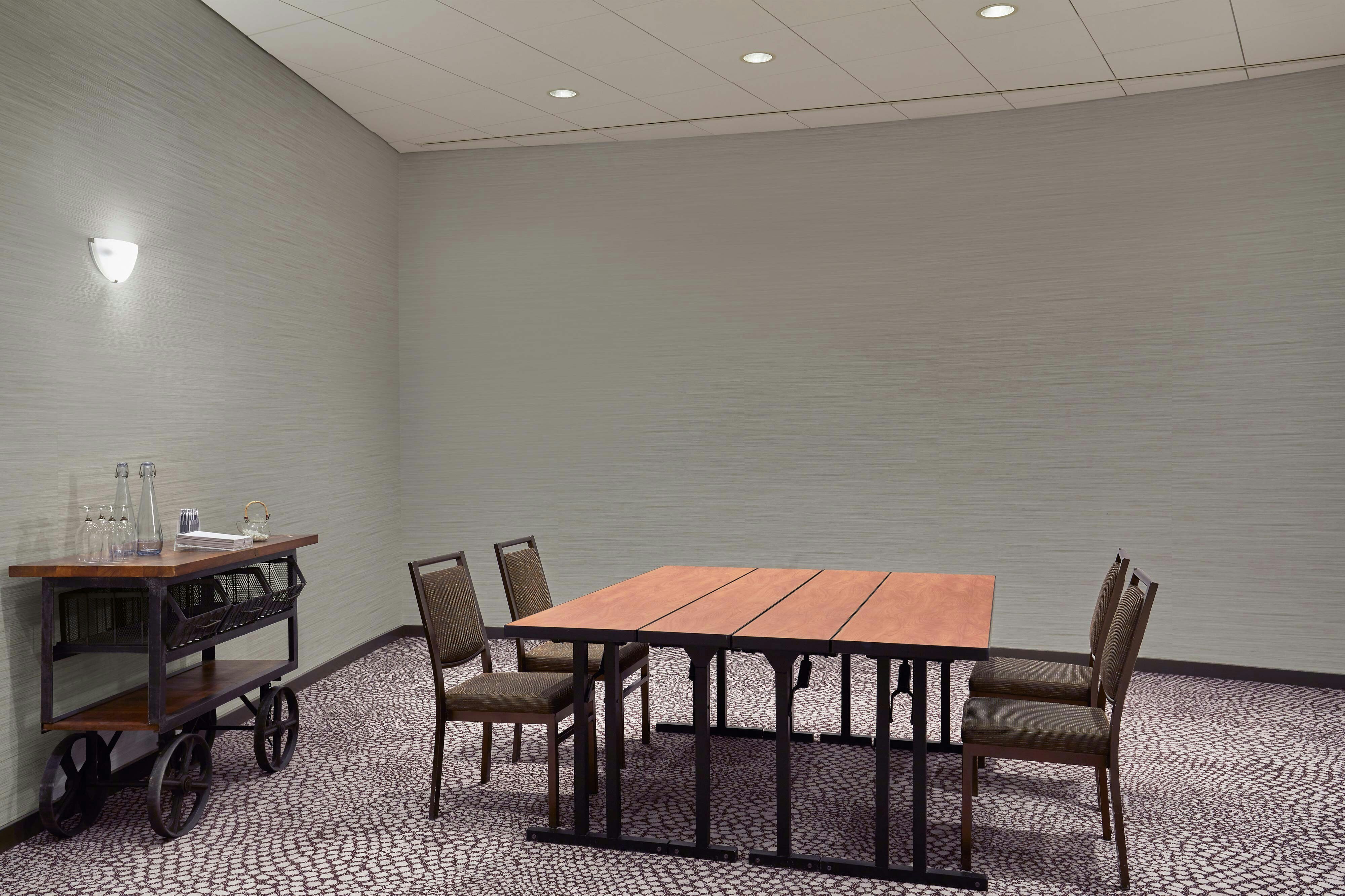 Westin Edmonton 28/40