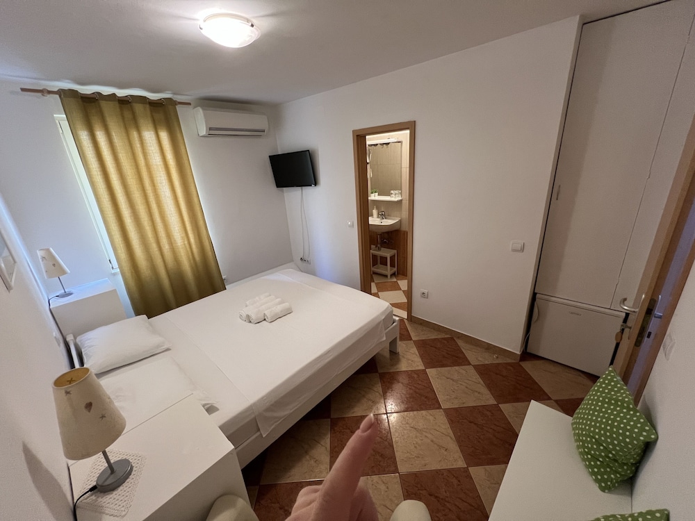 Apartments And Rooms Katija Egon 16/50