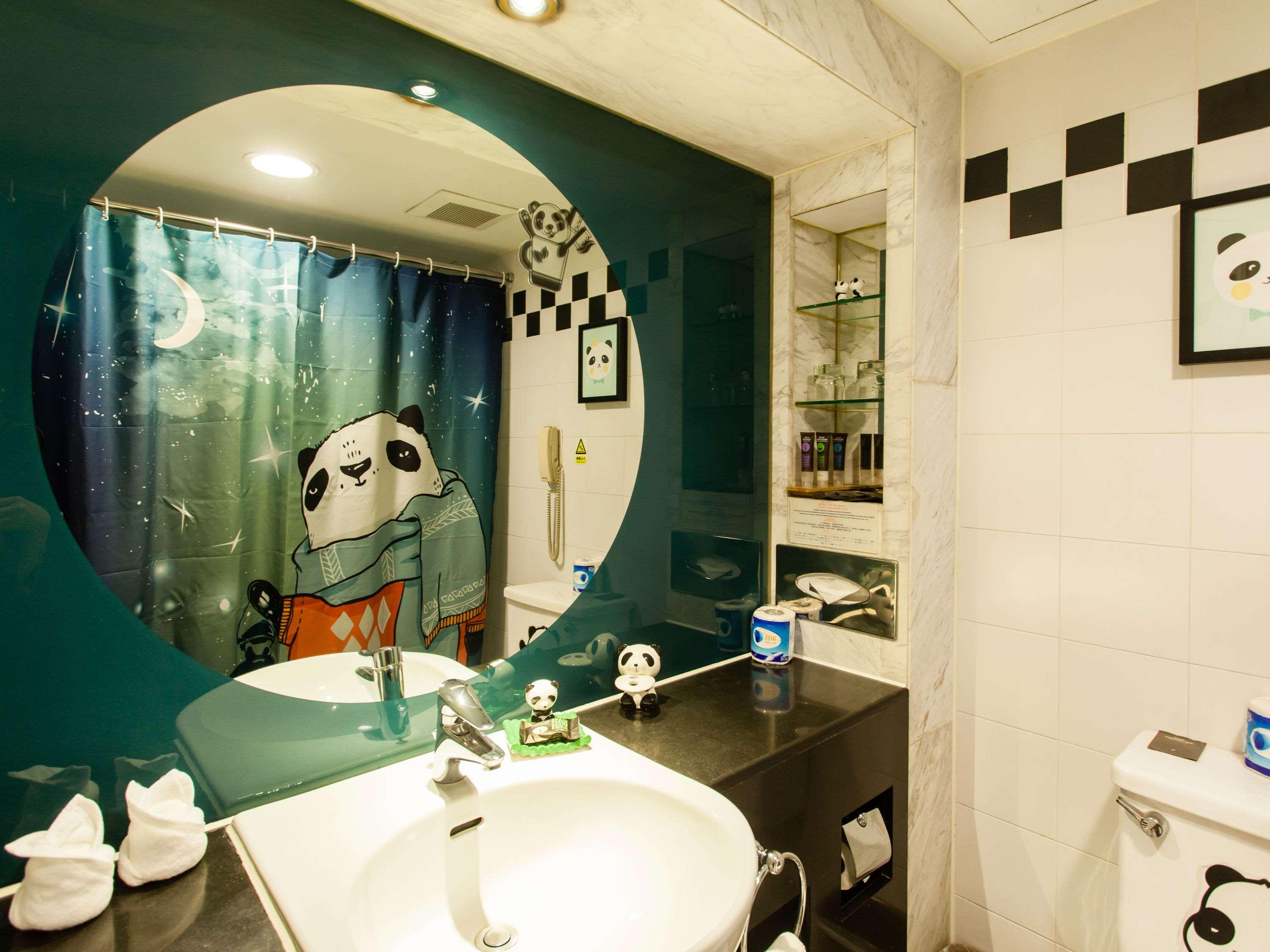 Beijing XinQiao Hotel 49/50