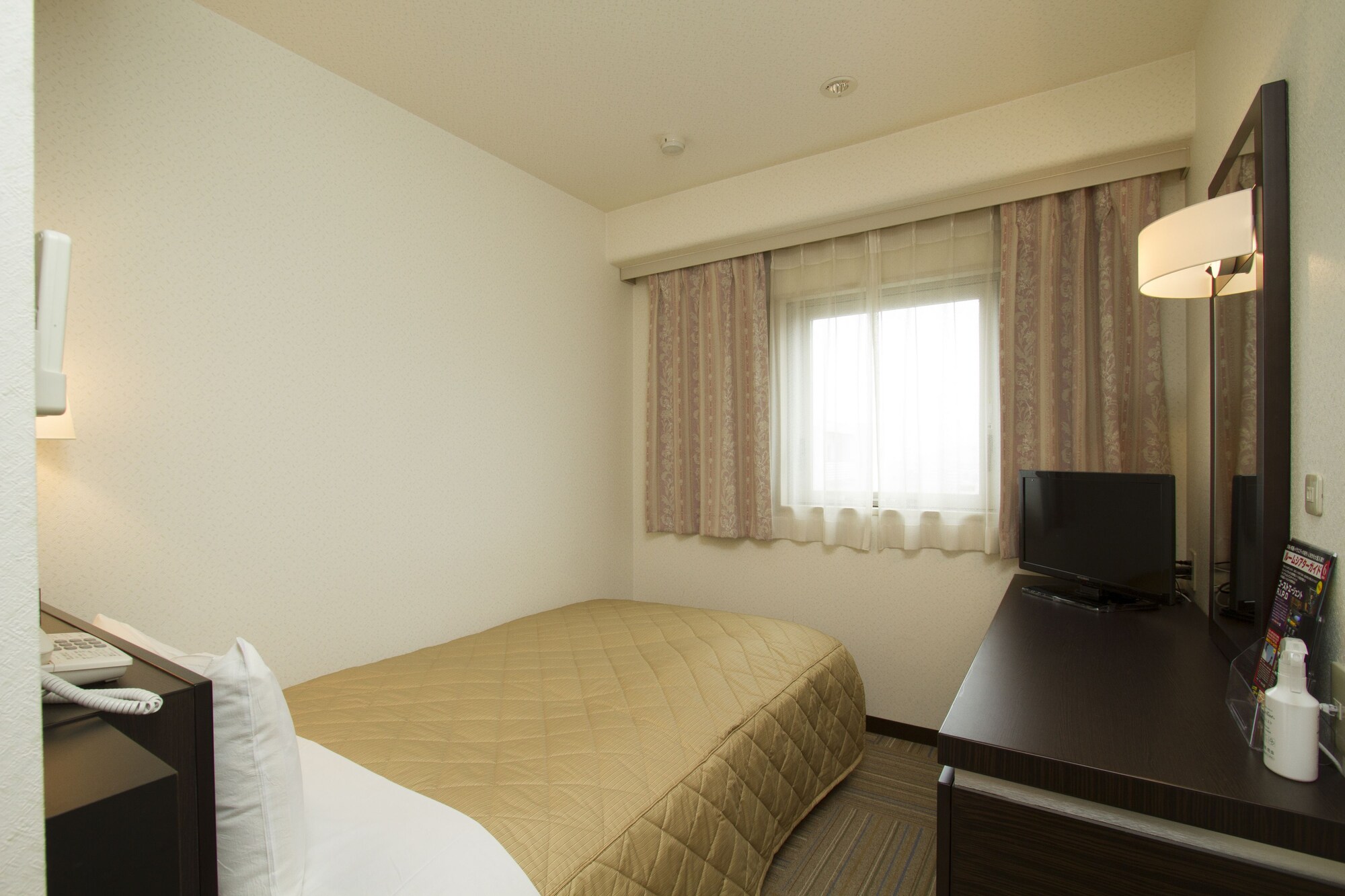 Standard, Single, Single Bed, Smoking