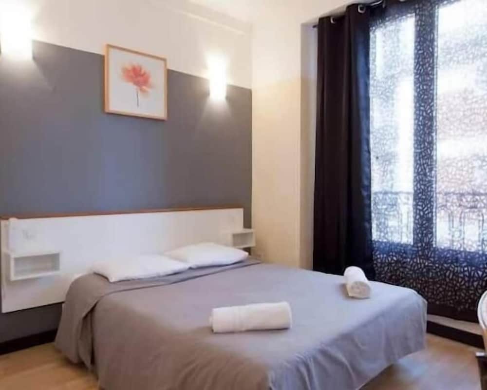 BASIC, DOUBLE BED