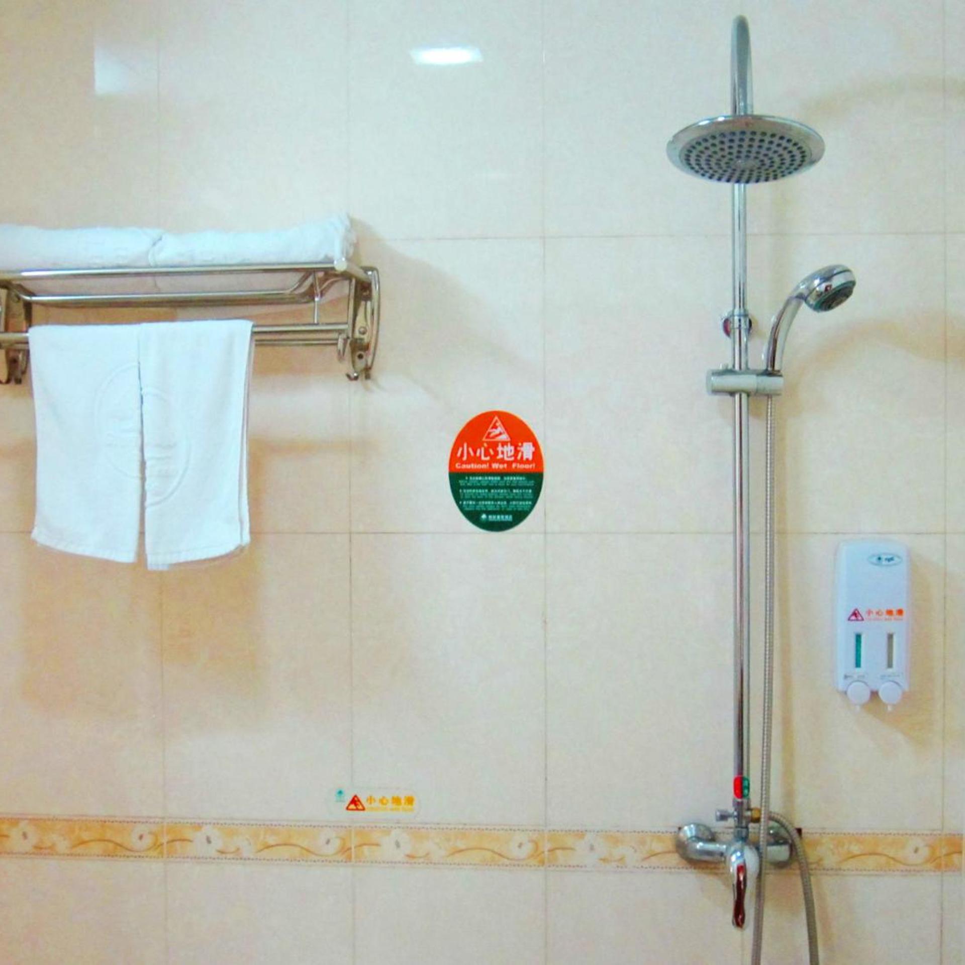 Greentree Inn Qinhuangdao Changli County Railway S 56/57