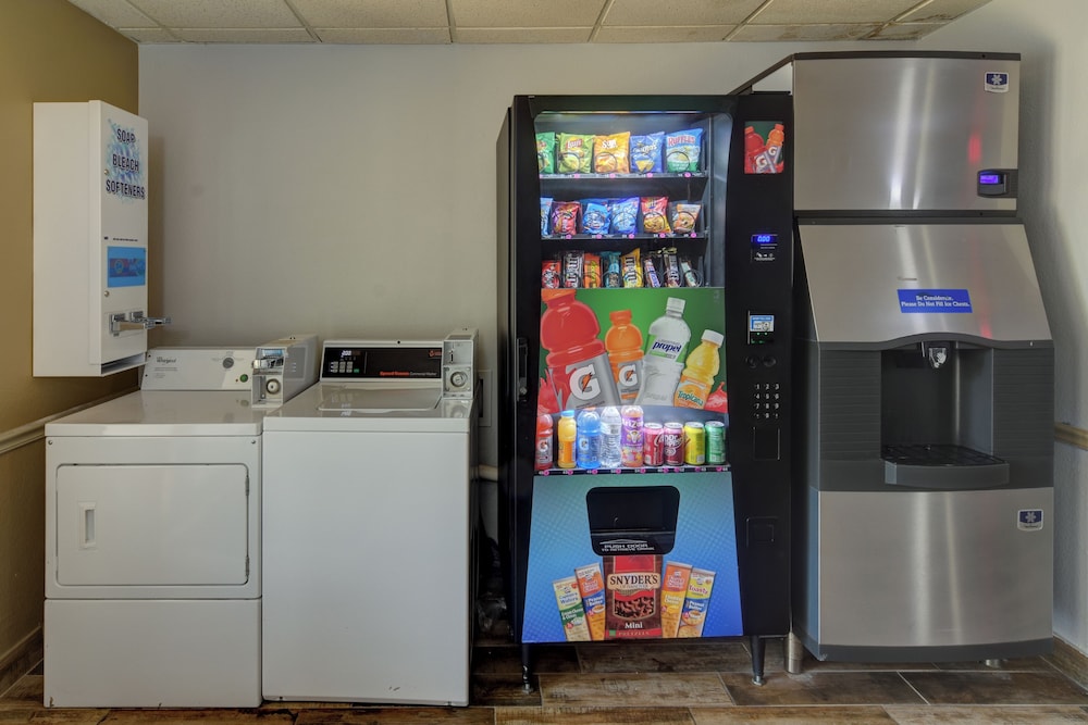 Motel6 Libertyville, IL 35/50