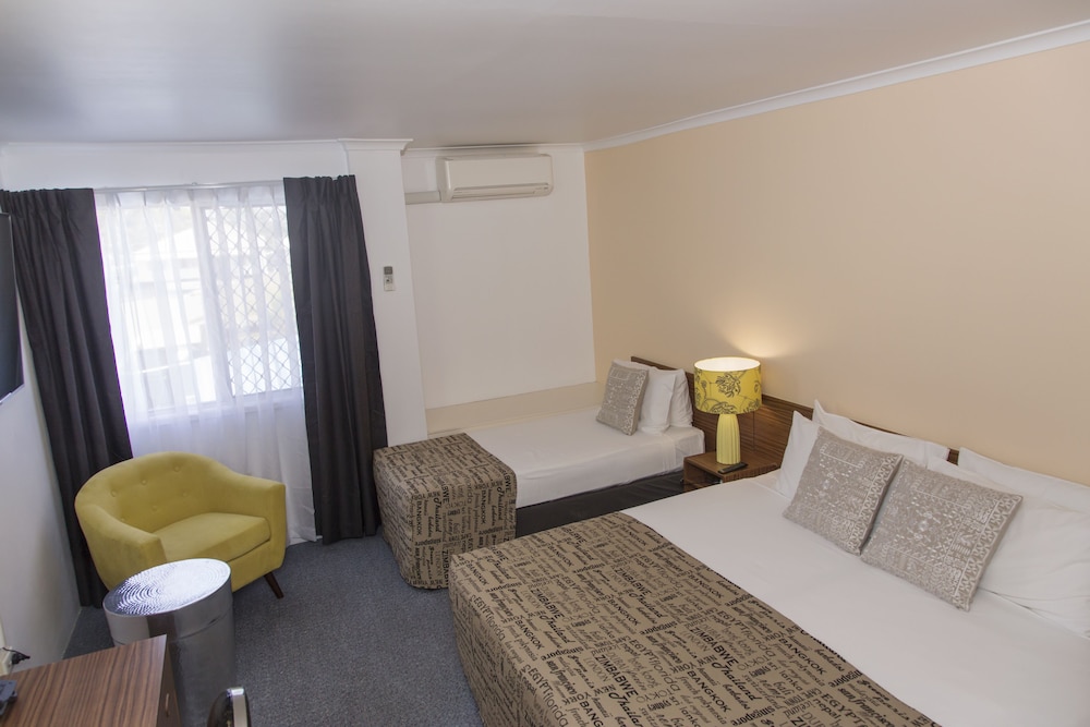 Hampton Villa Motel (ex.Comfort Inn Rockhampton) 22/71