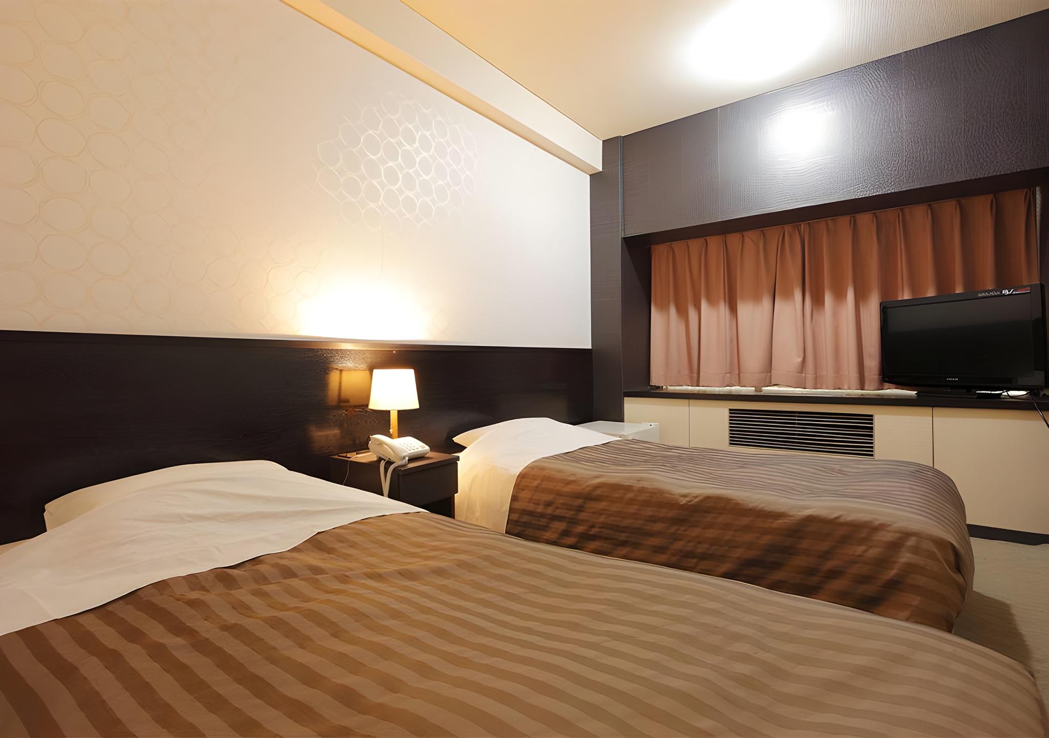Western, Twin Beds