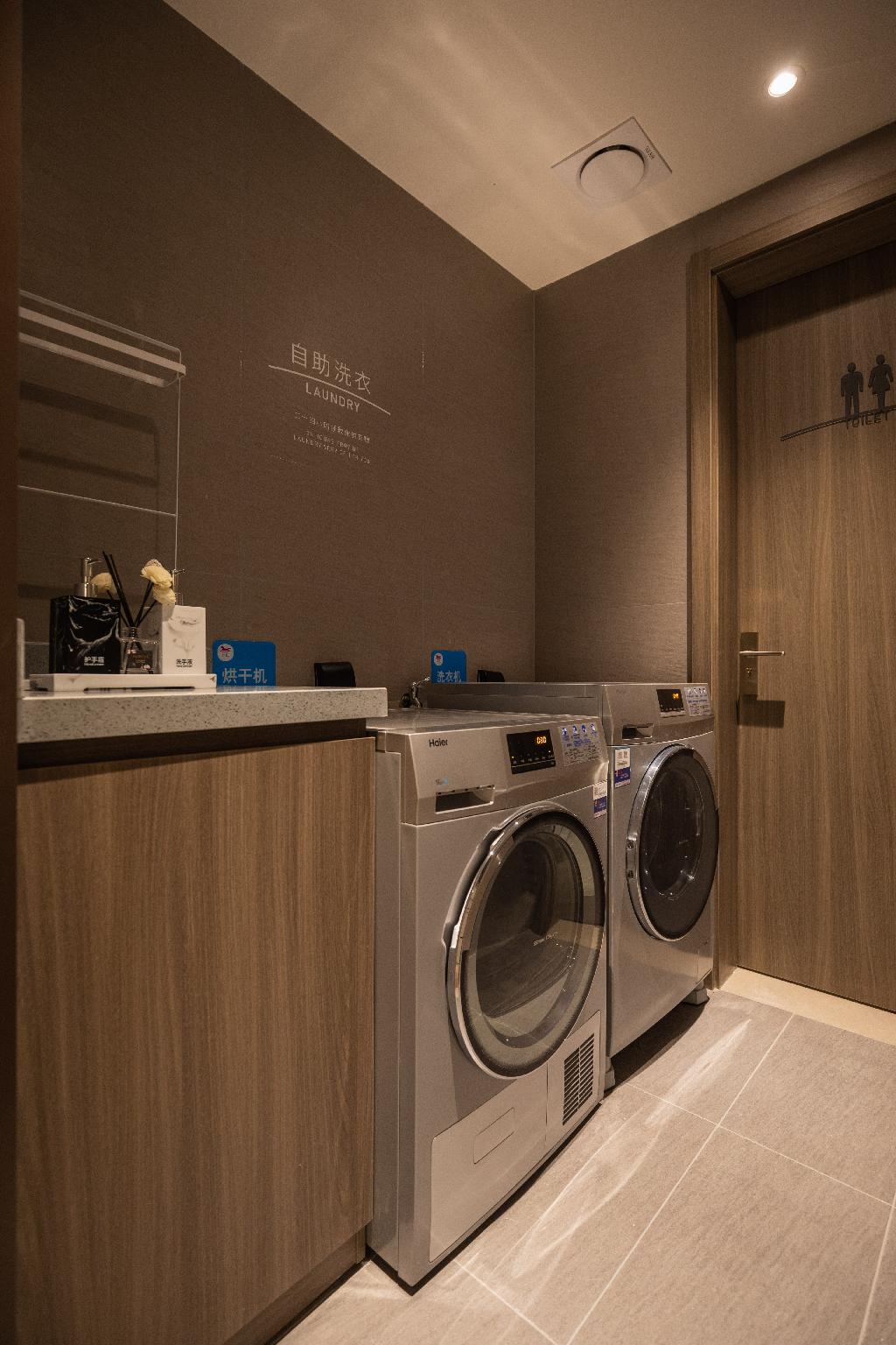 Vienna Hotel (Tianjin chentangzhuang subway station store) 17/59