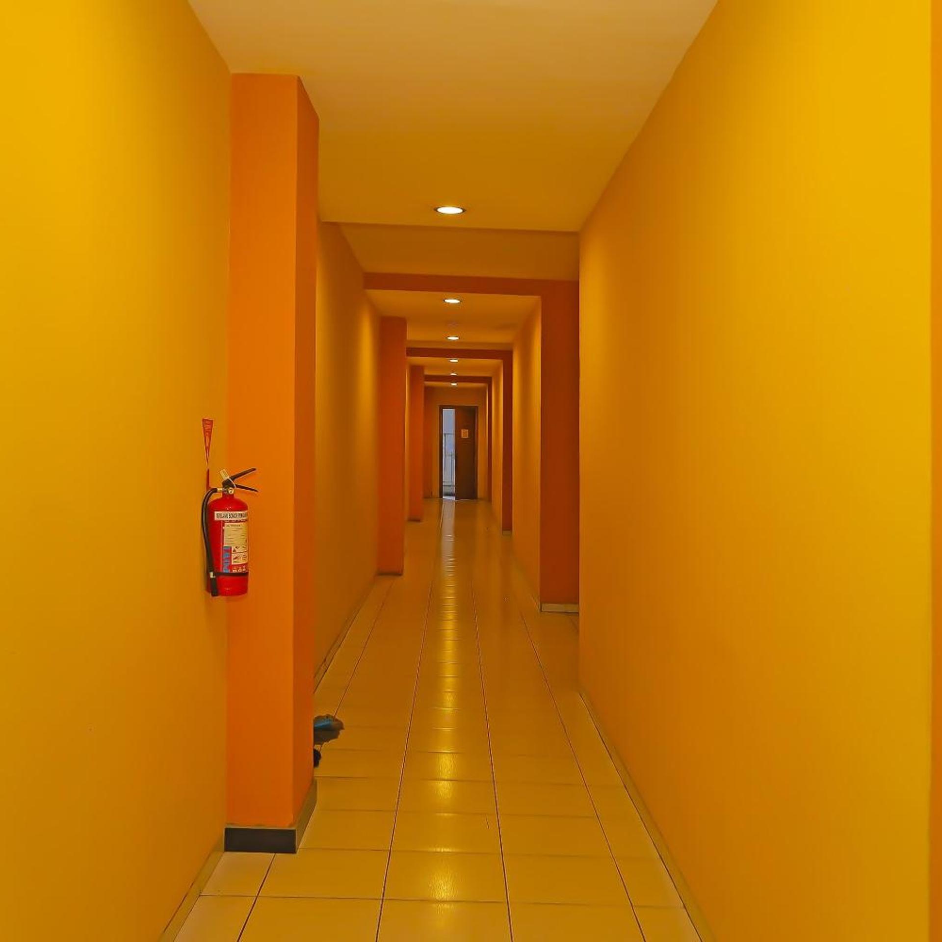 Townhouse OAK Hotel Fiducia Pasar Minggu 32/38