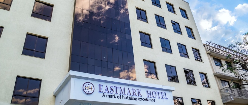 Eastmark Hotel 2/46