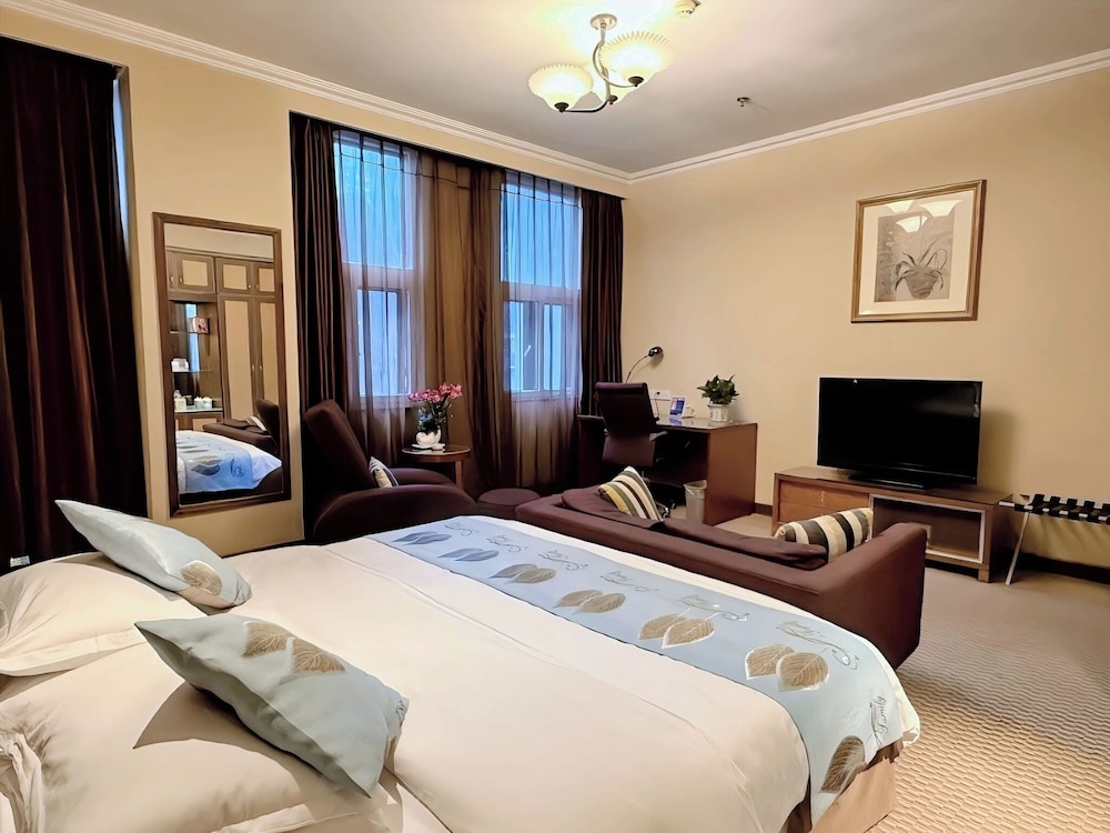Milky Way Hotel Chongqing 23/56