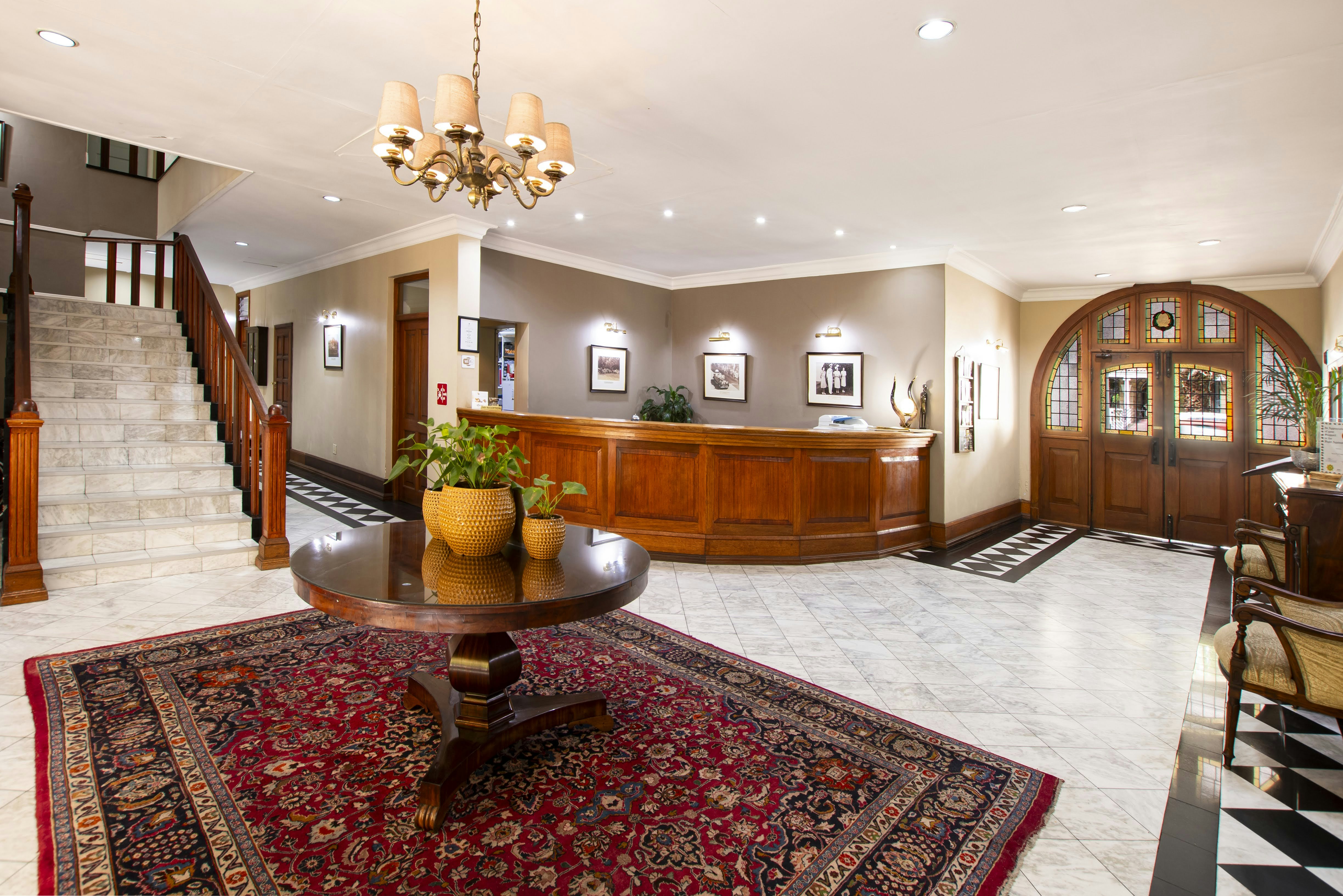 Queen's Hotel by BON Hotels 8/43