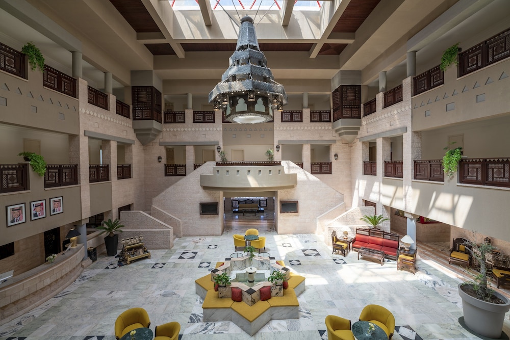 Grand Mercure Petra 83/91