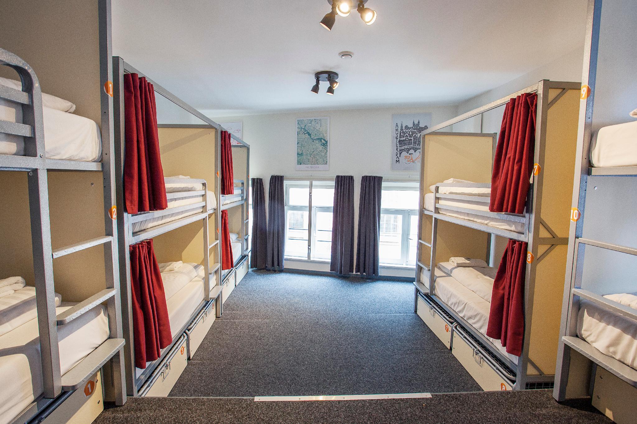 Mixed Dorm, 10 Beds