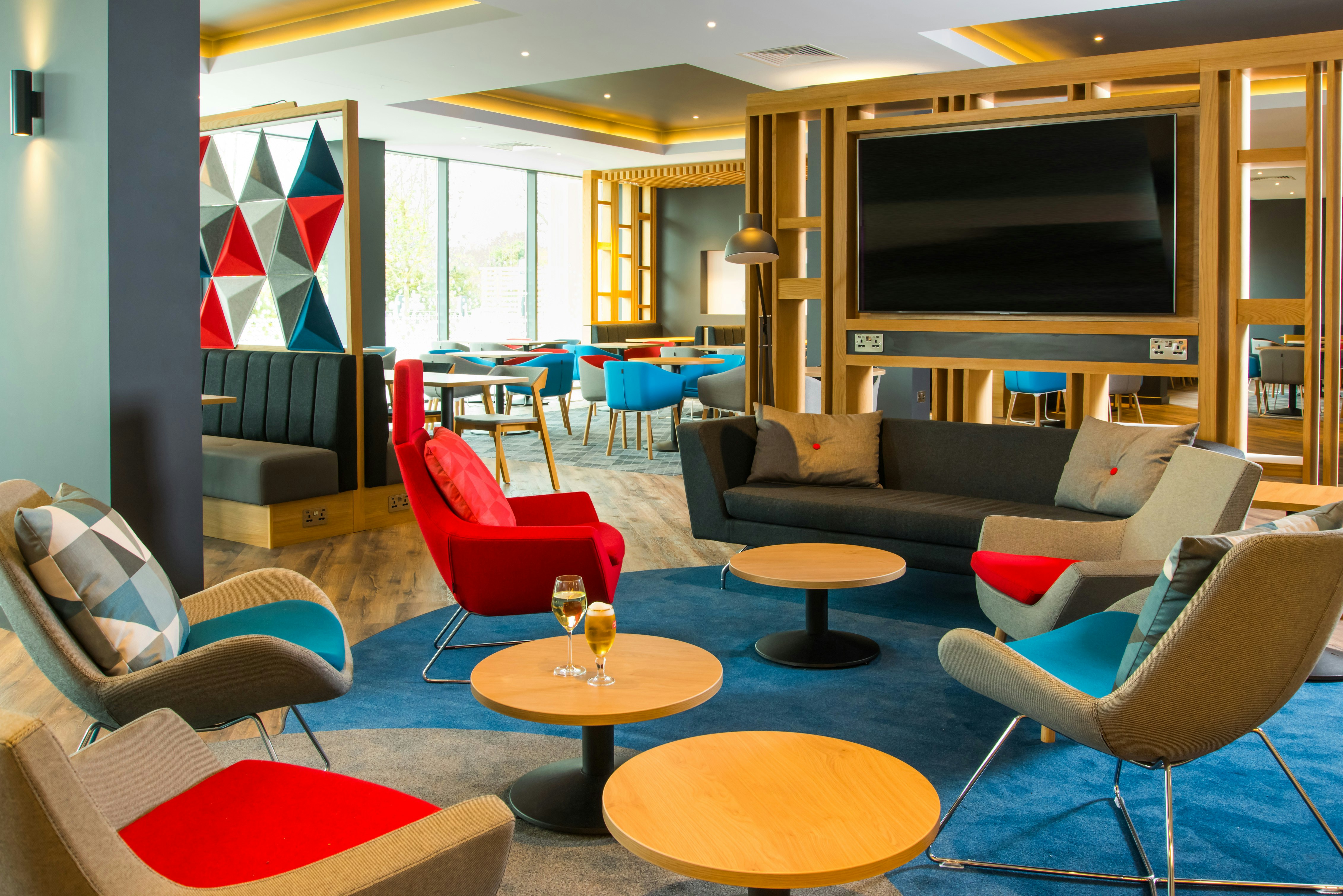 Holiday Inn Express Bicester 22/49