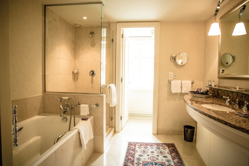 Four Seasons Hotel Prague 9/47