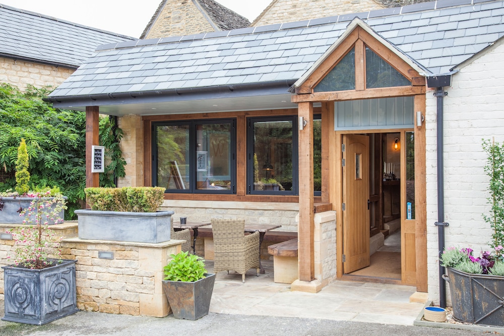 The Wychwood Inn 4/47