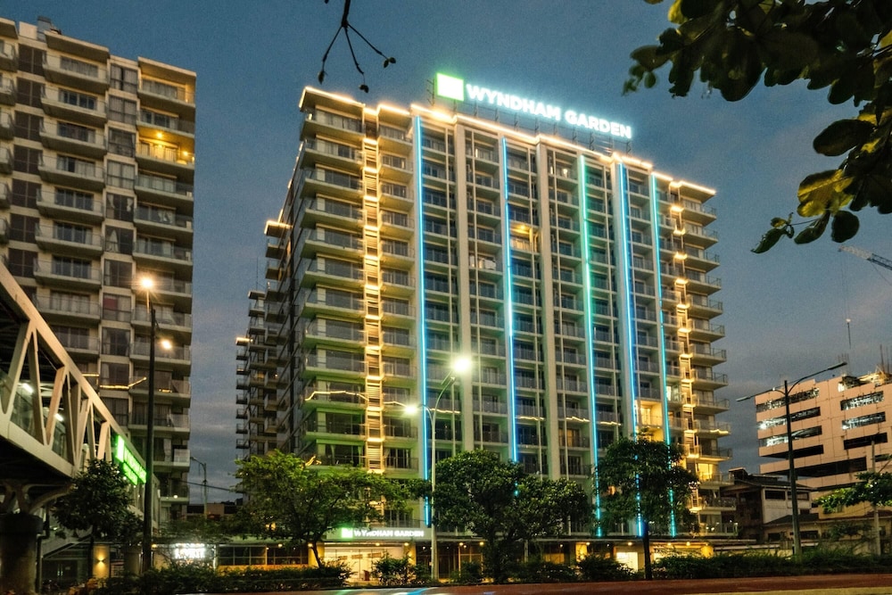 Wyndham Garden Manila Bay 8/63