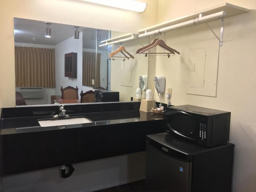 Sierra Inn 15/15