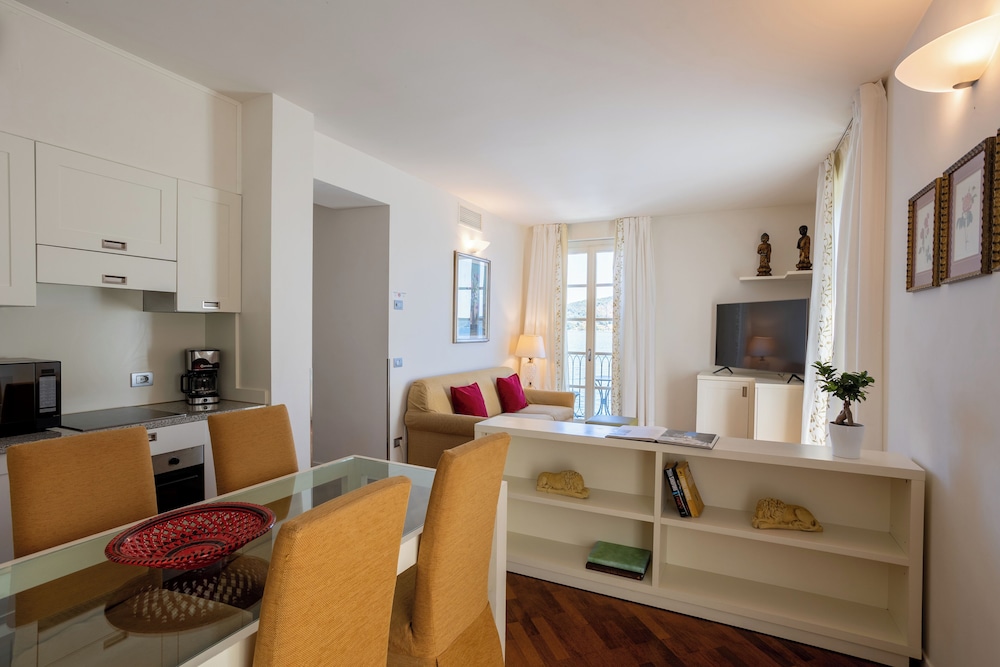 Residence Hotel Antico Verbano 35/56