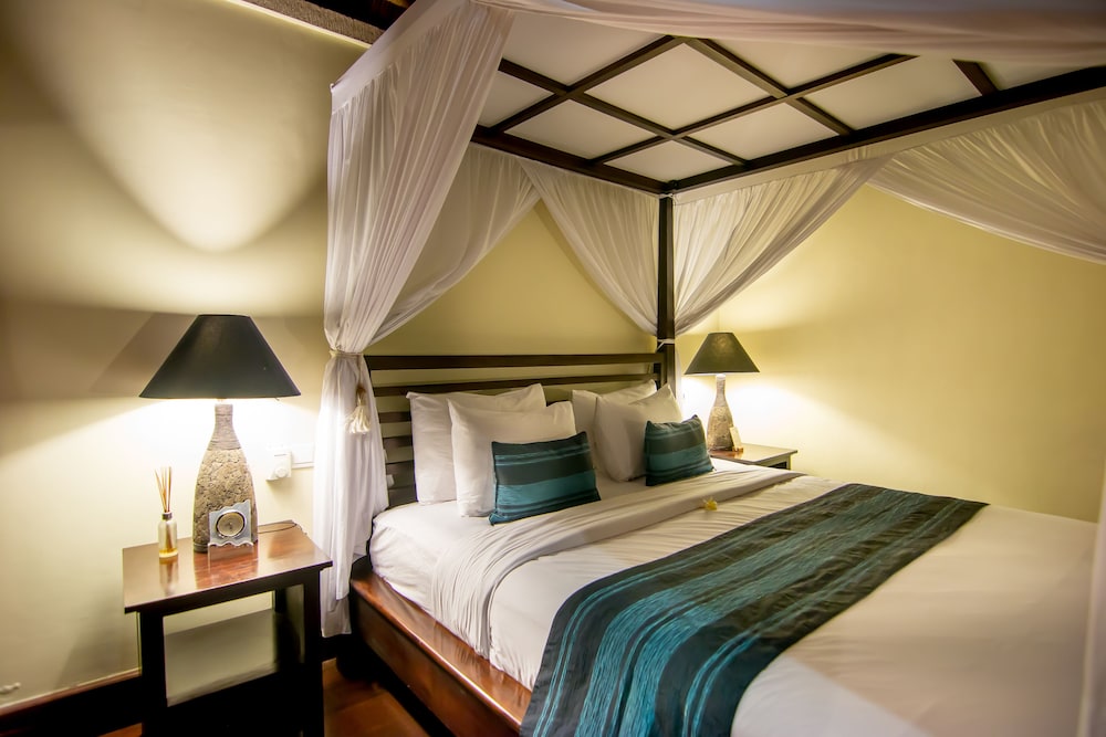 1 BEDROOM, VILLA, PRIVATE POOL