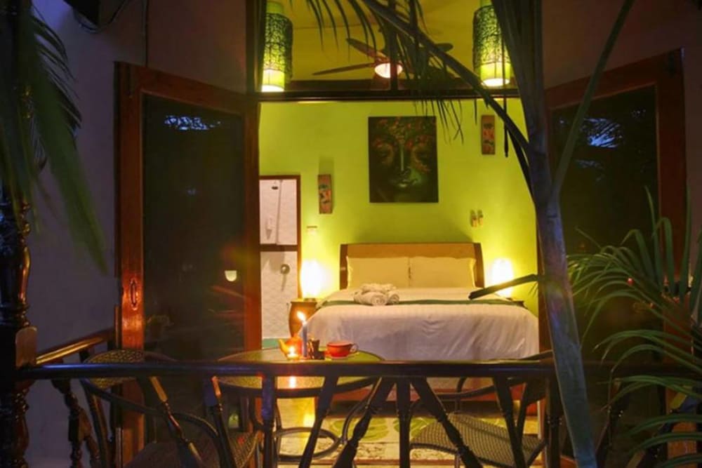 7 Br Sea Front Koh Phangan 33/37