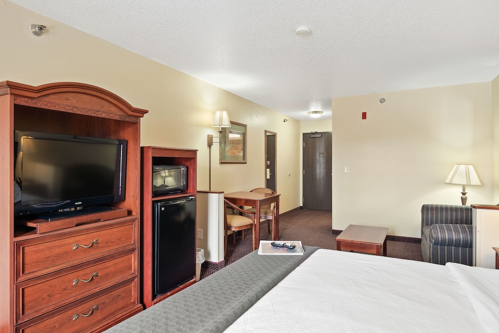Usa Stay Hotel and Suites 23/48