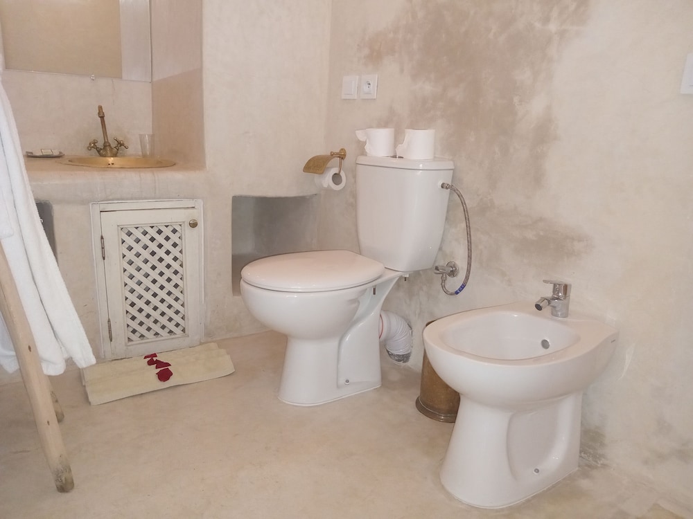 Palais Blanc Riad 52/55