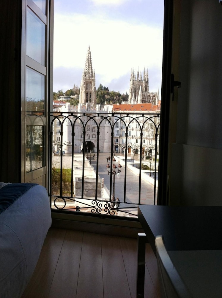 Hotel Via Gotica 24/44