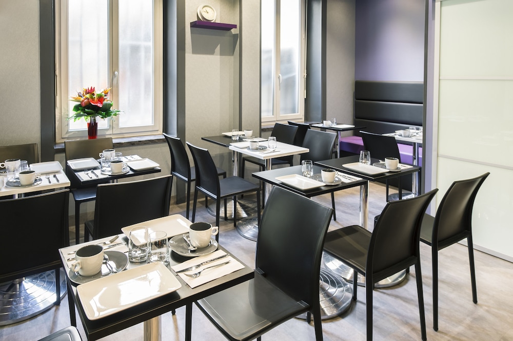 Hotel Des Savoies Lyon 38/47