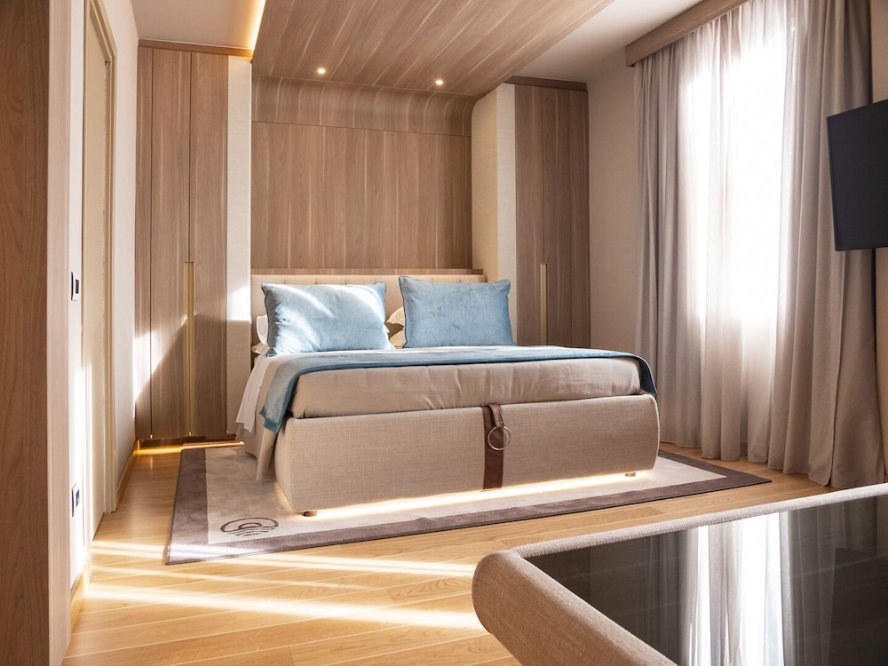 Miramare Suites 23/42