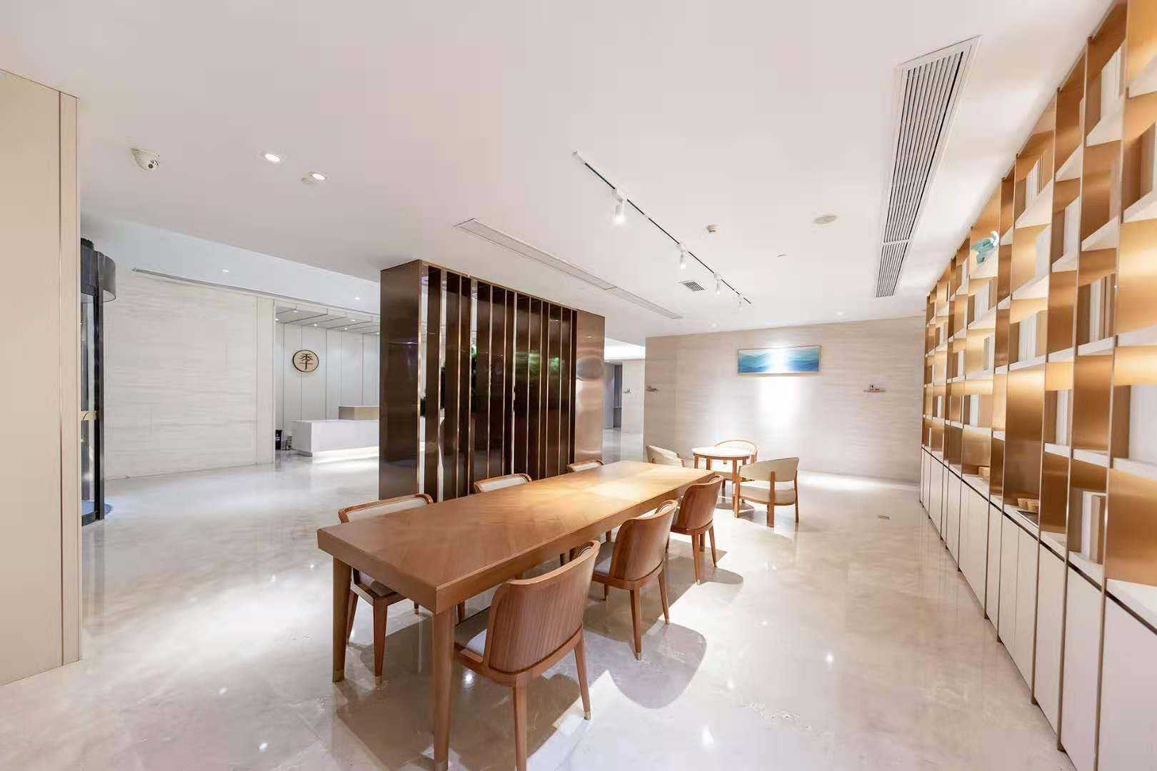 Ji Hotel (Shanghai Jiayi Road subway station) 5/36